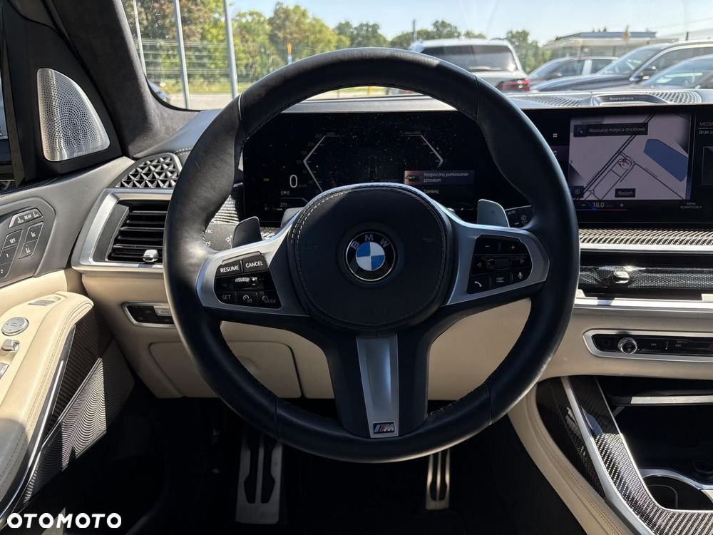 BMW X7 - 12