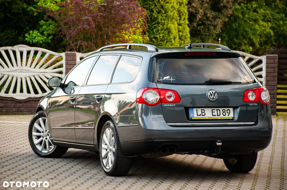 Volkswagen Passat 2.0 TDI Comfortline - 17