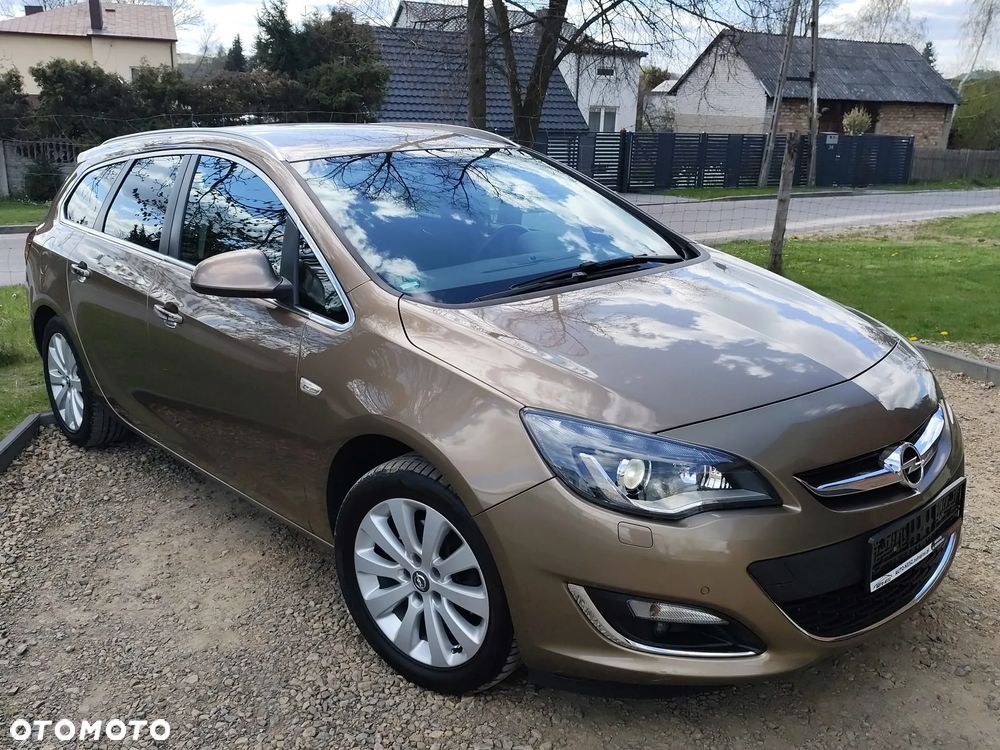 Opel Astra 2.0 CDTI DPF SportsTourer Style - 9