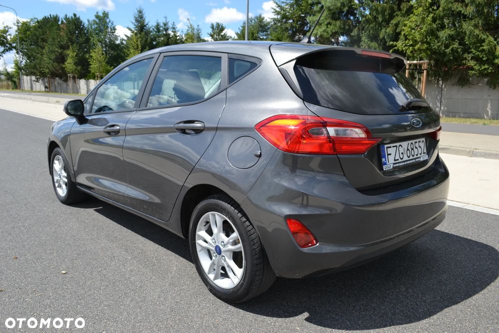 Ford Fiesta 1.5 TDCi ACTIVE - 4