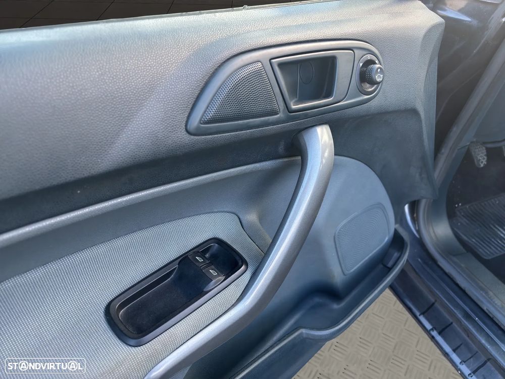 Ford Fiesta 1.4 TDCI Trend - 12