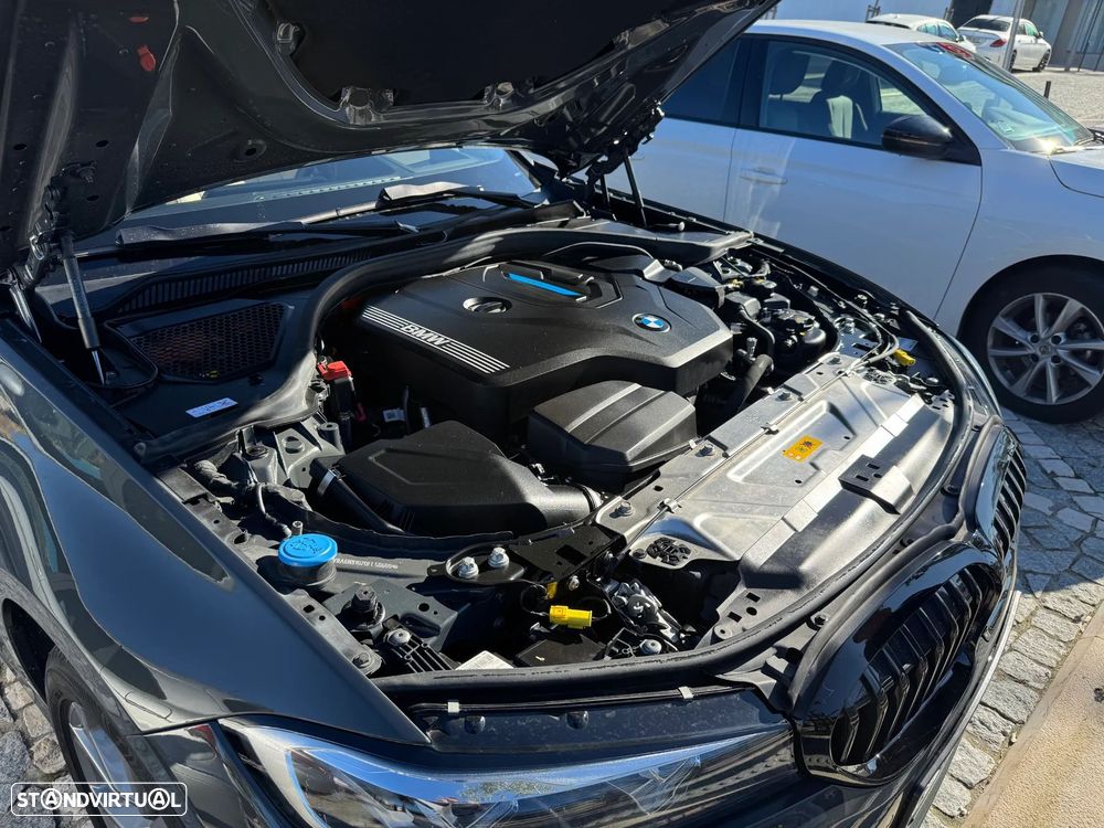 BMW 320 e Aut. Advantage - 5
