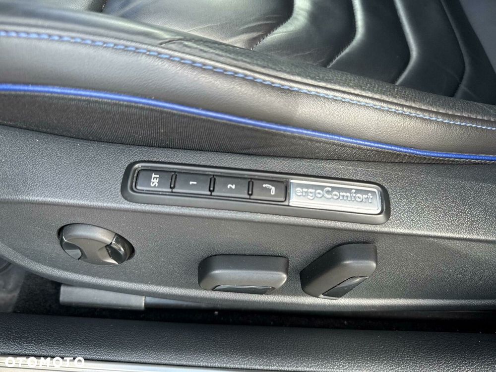 Volkswagen Arteon 2.0 TSI 4Motion R DSG - 17