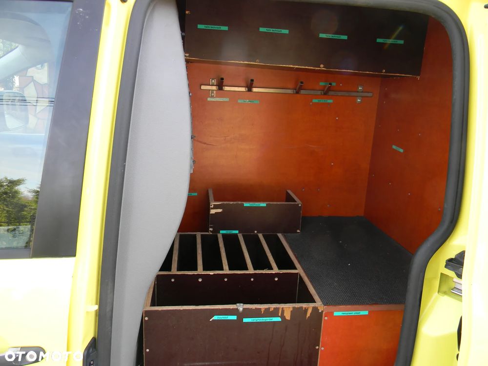 Volkswagen Caddy - 18