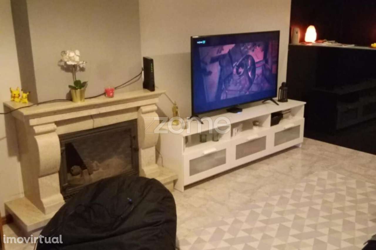 Apartamento T2 Rés-do-Chão com Terraço! - Grande imagem: 2/18