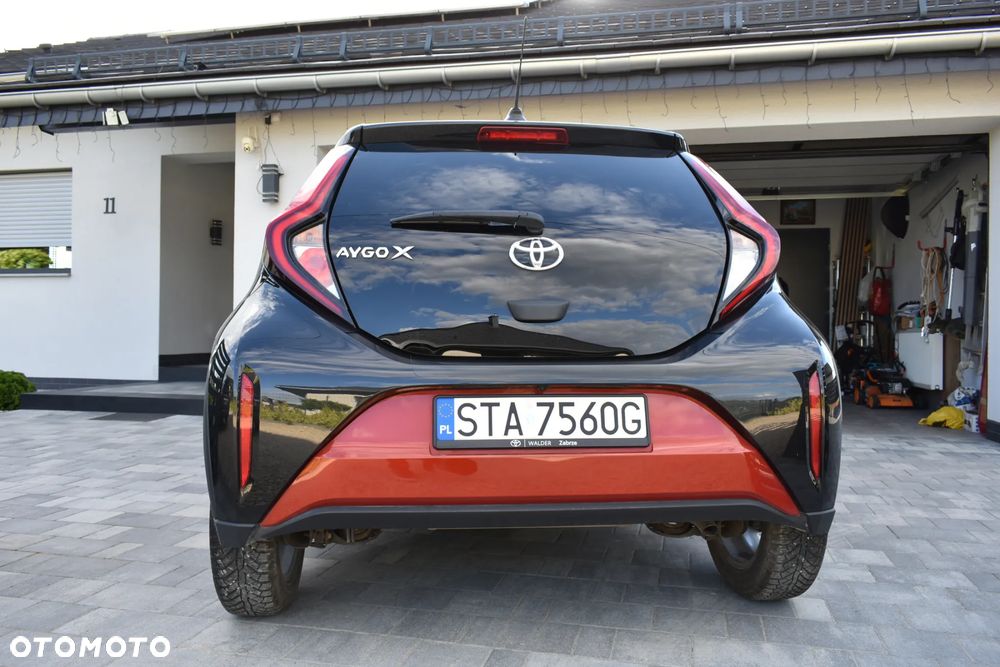 Toyota Aygo x.shift x-play connect - 8