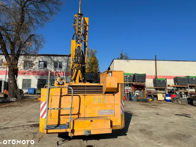 Inny KLEMM  KR 806-3 - 4