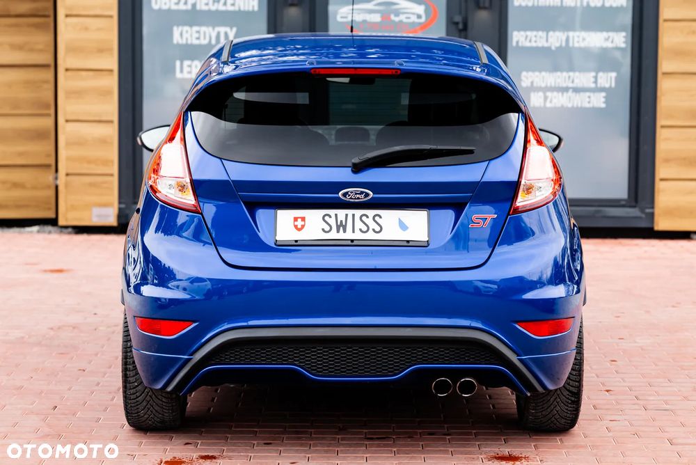 Ford Fiesta 1.6 EcoBoost ST - 11