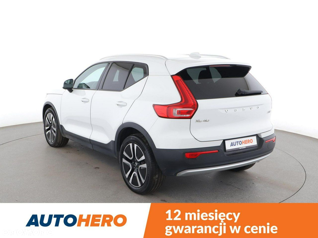 Volvo XC 40 D3 AWD Momentum - 4