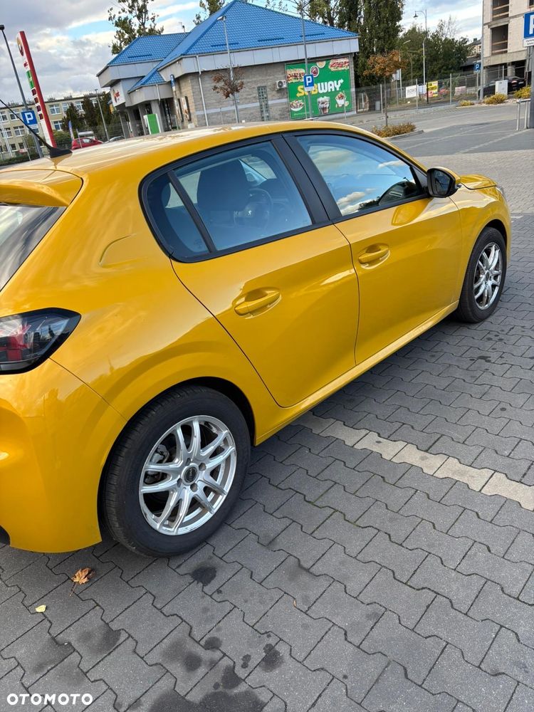 Peugeot 208 - 7