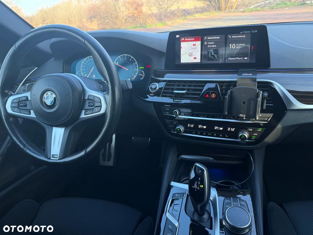 BMW Seria 5 530i xDrive M Sport sport - 17