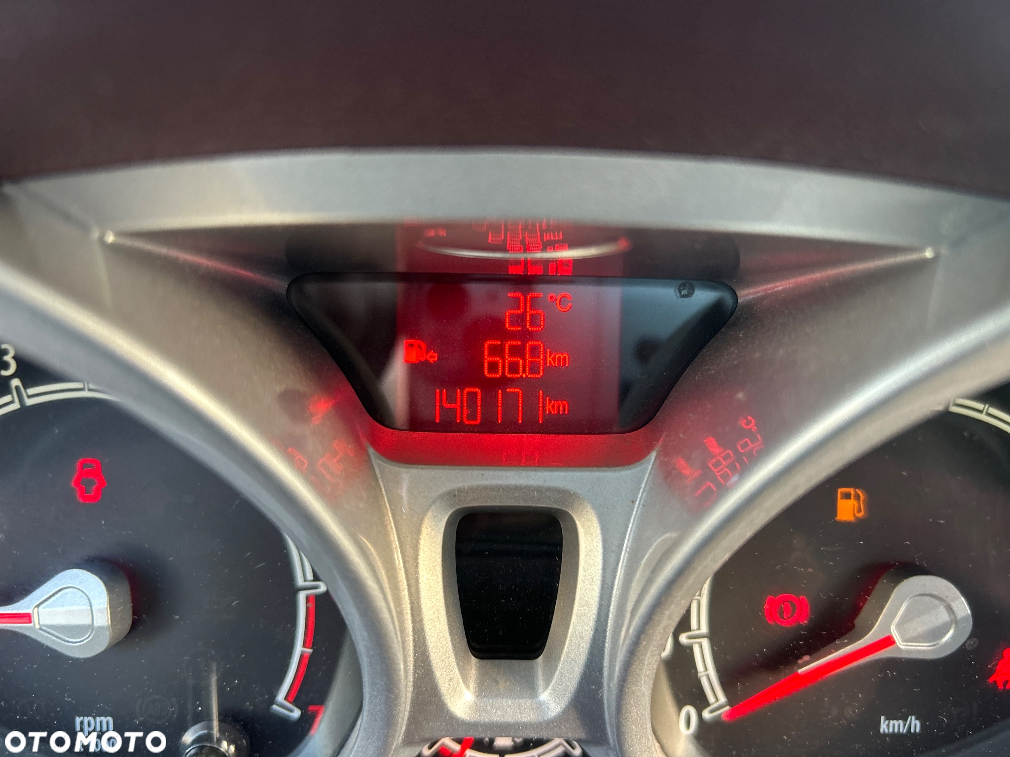 Ford Fiesta 1.4 Titanium - 25