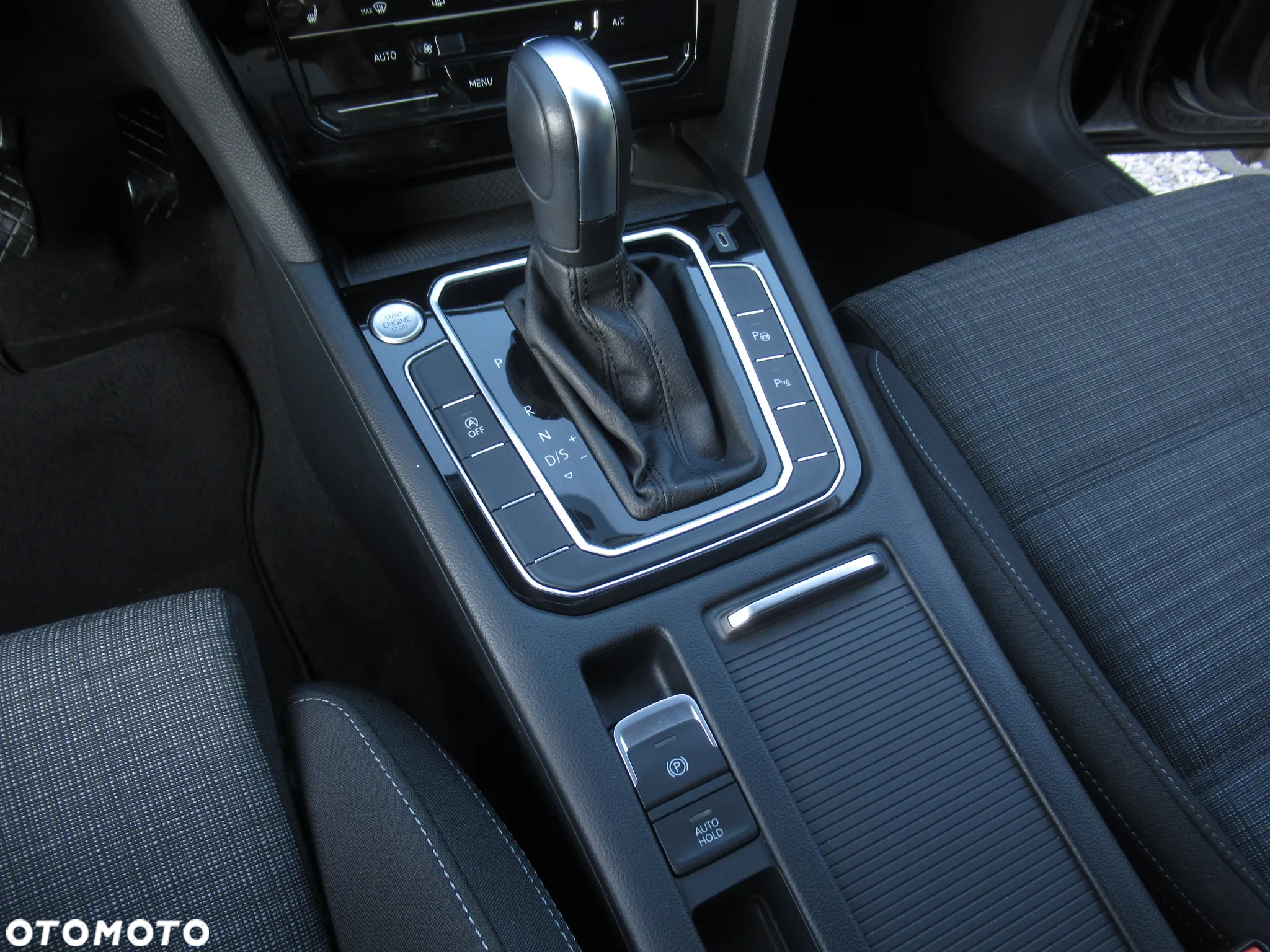 Volkswagen Passat 2.0 TSI Business DSG - 15