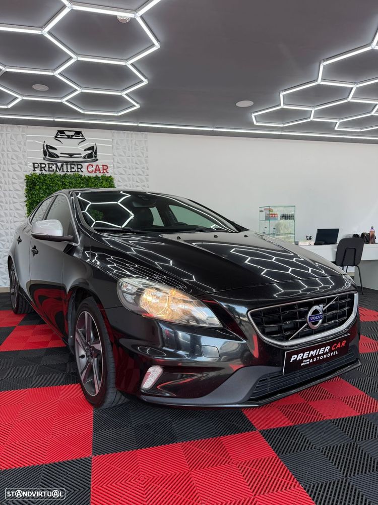 Volvo V40 2.0 D2 R-Design - 3