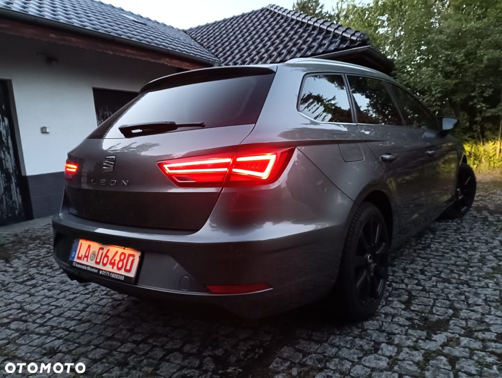 Seat Leon 2.0 TDI DPF Start&Stop DSG XCELLENCE - 10
