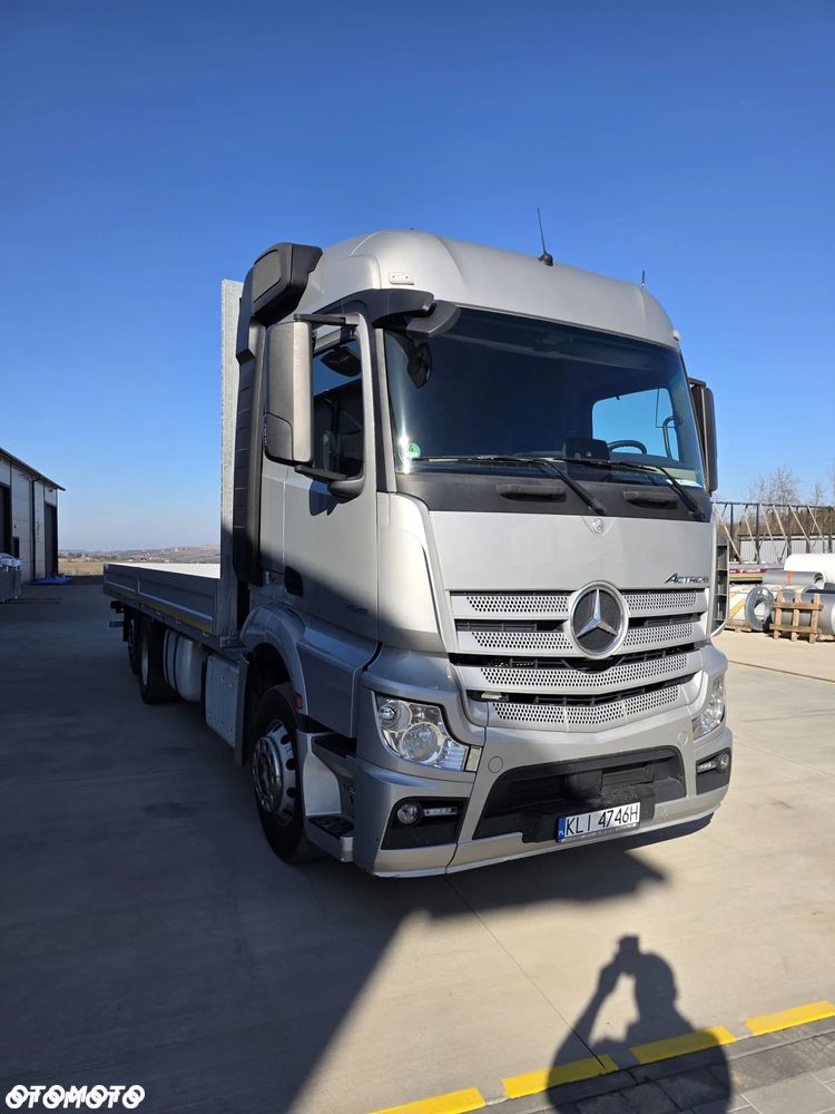 Mercedes-Benz ACTROS - 1