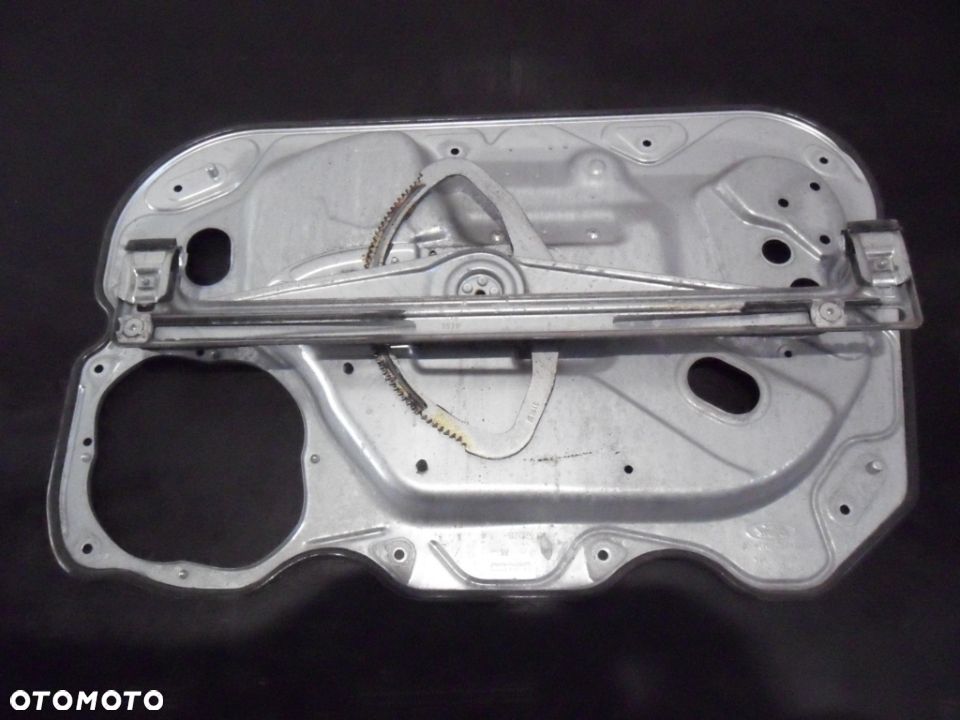 FORD FOCUS MK2 LIFT KOMBI 07-11 2009r PODNOŚNIK SZYB PRAWY PRZÓD - 2