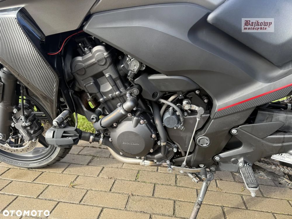 Honda CBF - 12