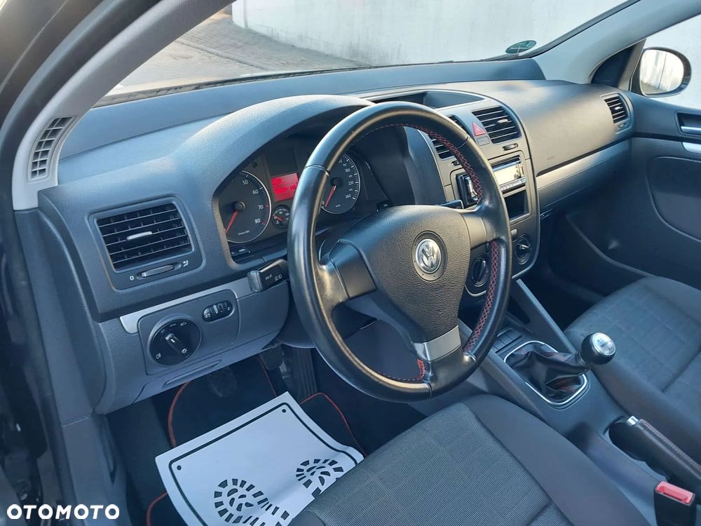 Volkswagen Golf V 1.6 Comfortline - 12