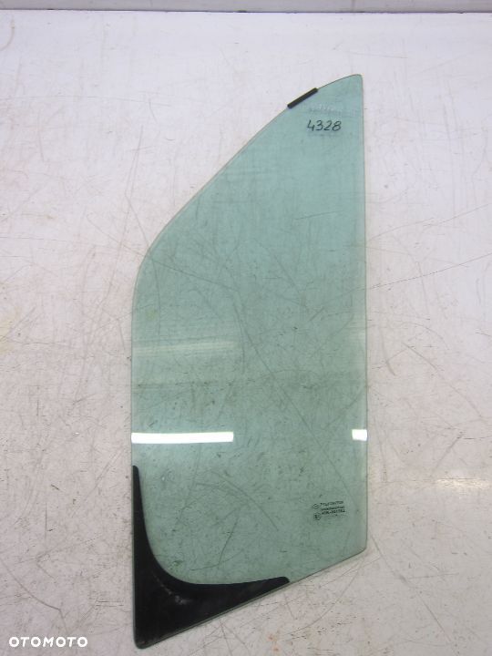 Szybka-trójkąt drzwi l.p Renault Master III - 1