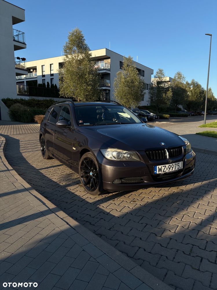 BMW Seria 3 320d DPF - 1