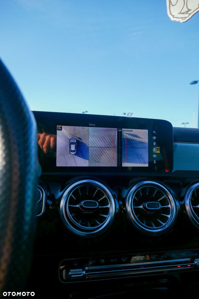 Mercedes-Benz CLA - 18