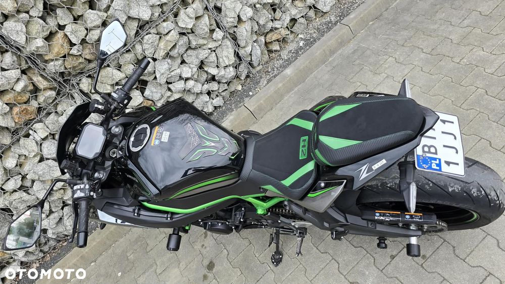Kawasaki H2 - 13