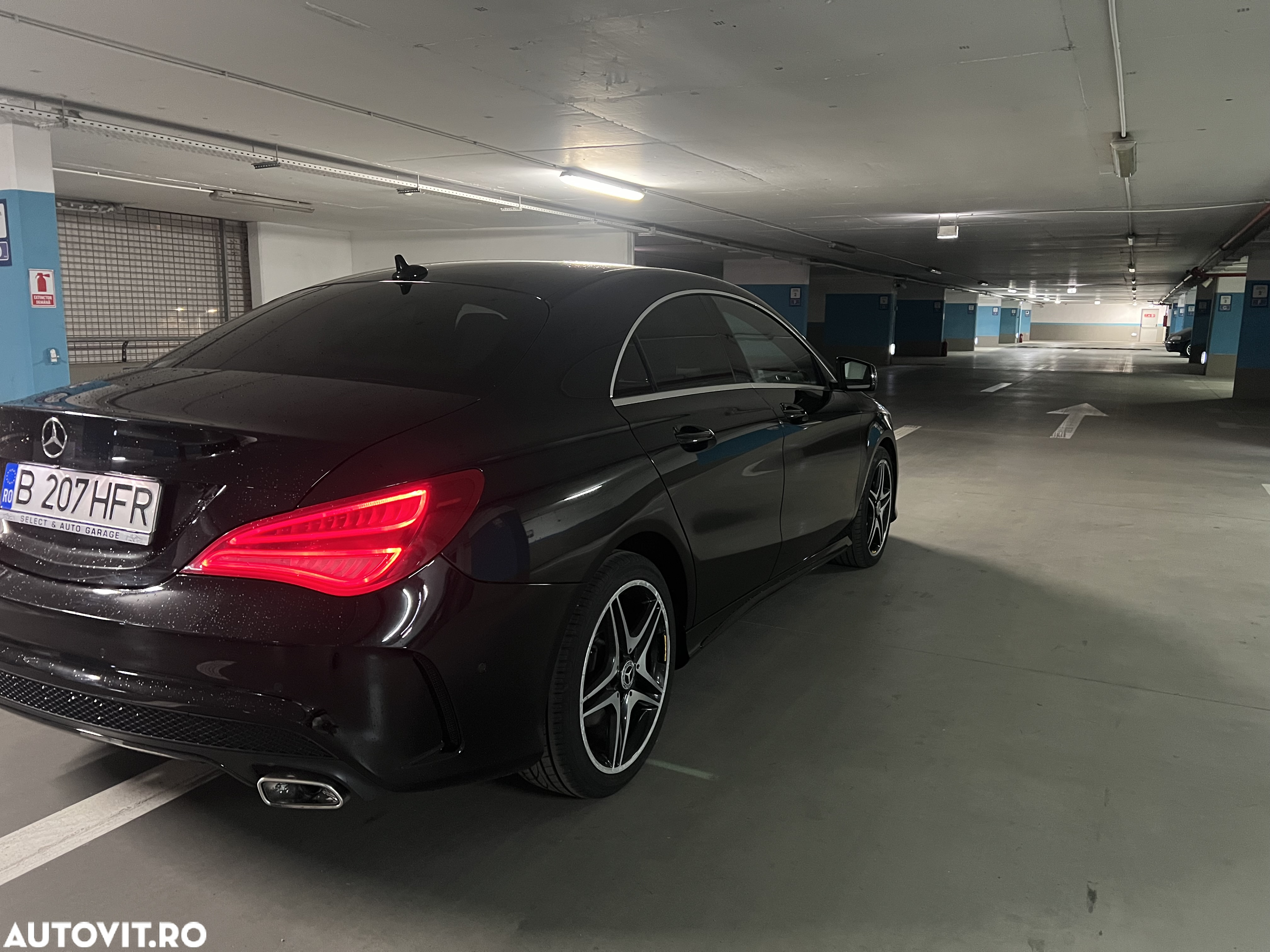 Mercedes-Benz CLA 220 d 7G-DCT AMG Line - 4