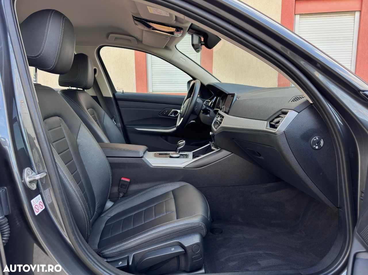 BMW Seria 3 318i AT - 18