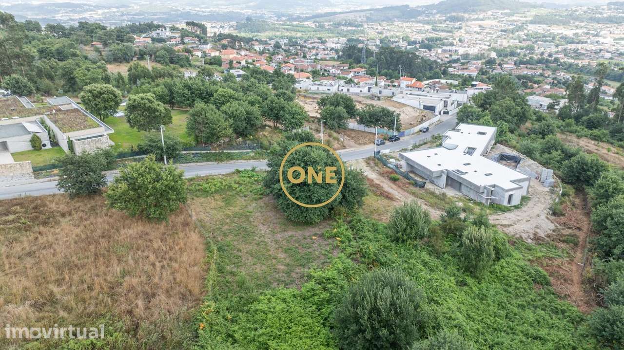 Terreno com Projeto Aprovado para Condominio Fechado de 4 moradias – V - Grande imagem: 3/14