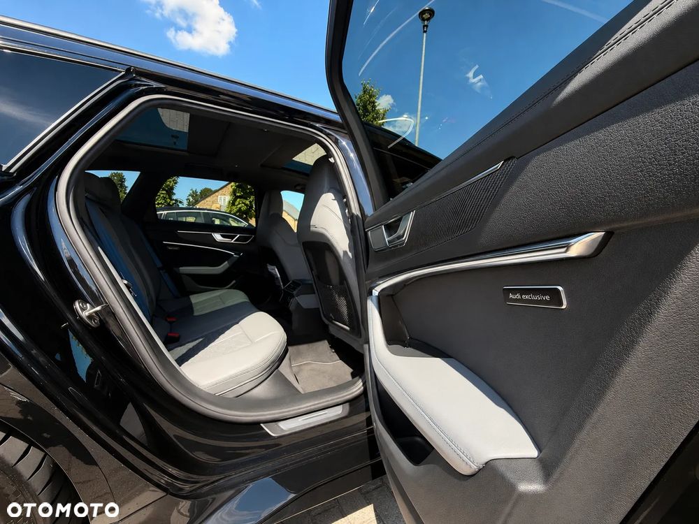 Audi RS6 Avant - 10