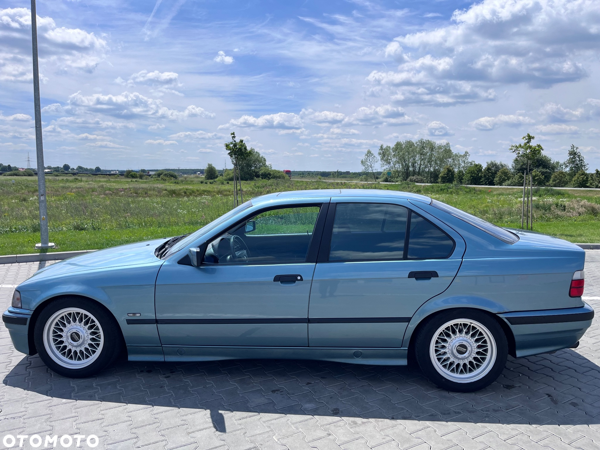 BMW Seria 3 328i - 4