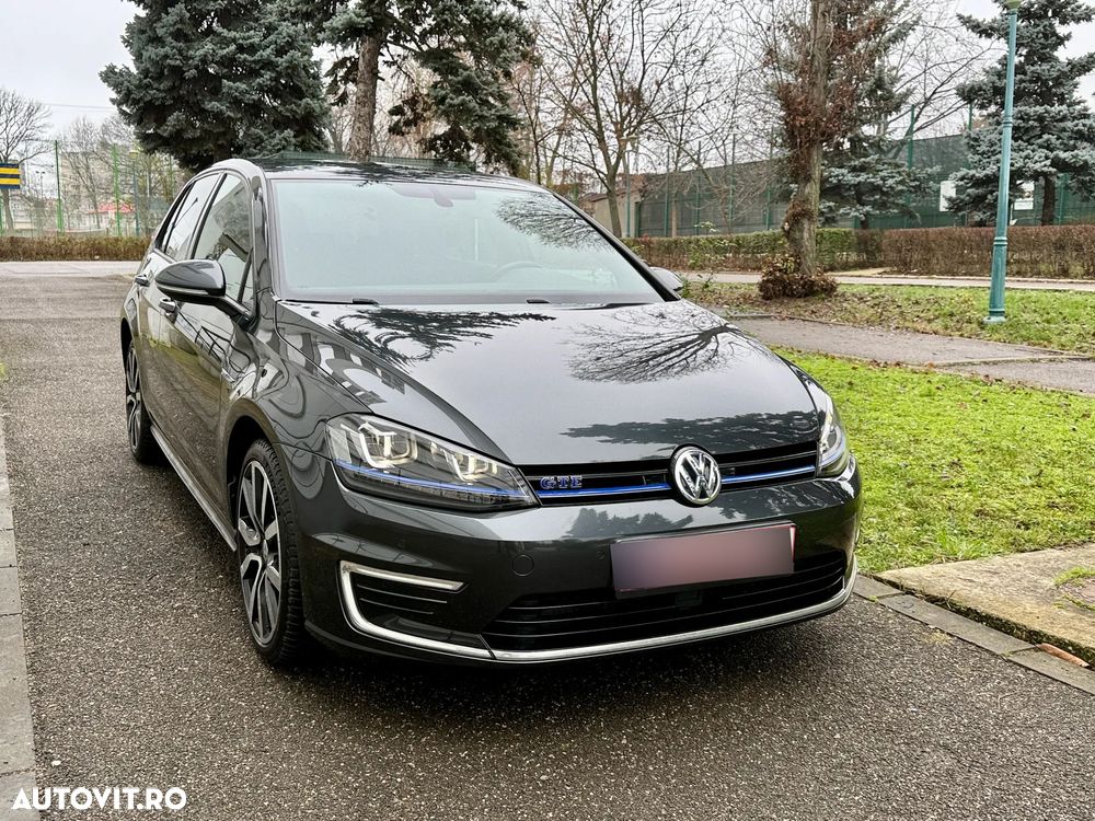 Volkswagen Golf 1.4 GTE Plug-In-Hybrid DSG - 1