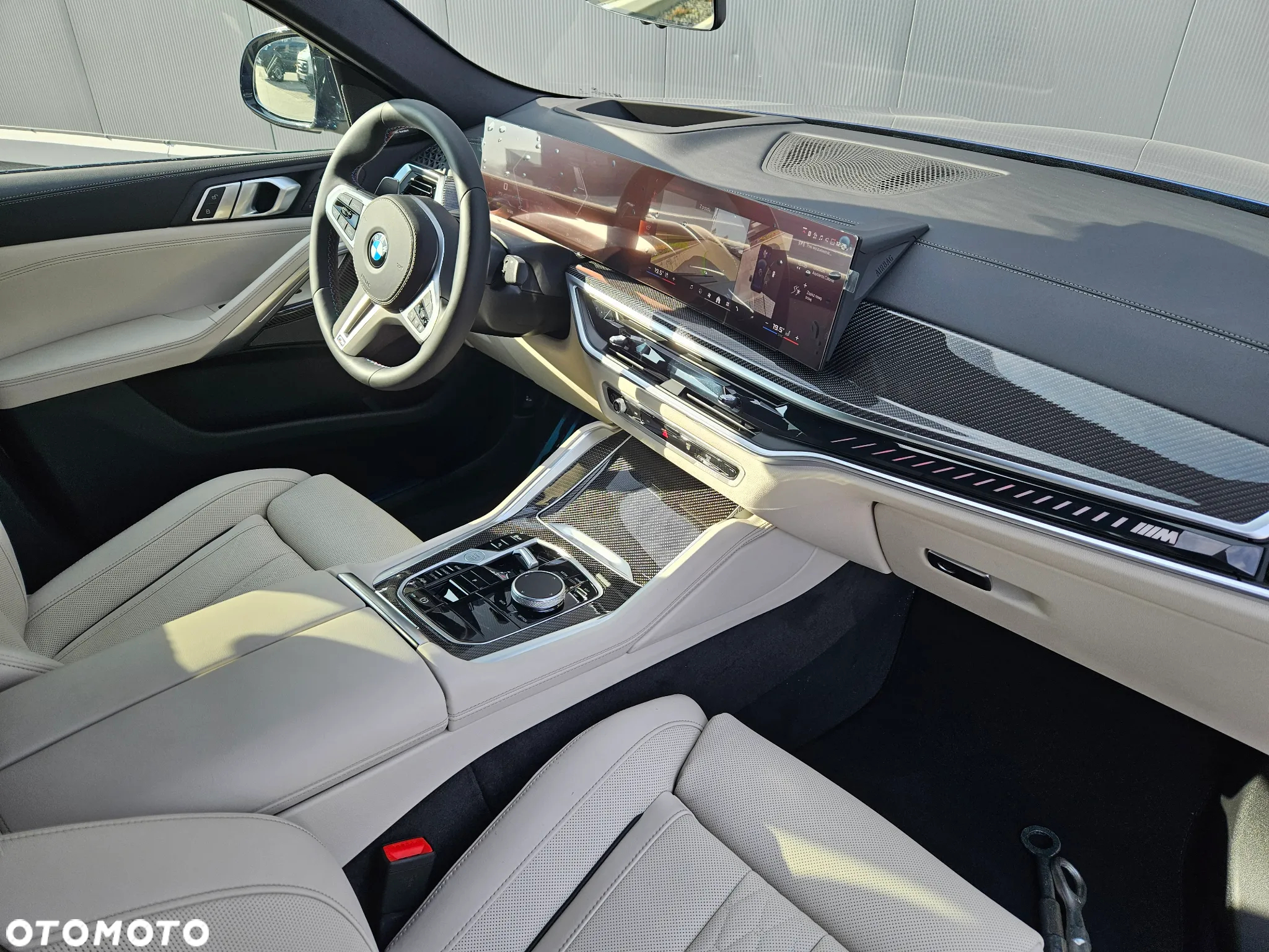 BMW X6 M50i - 19