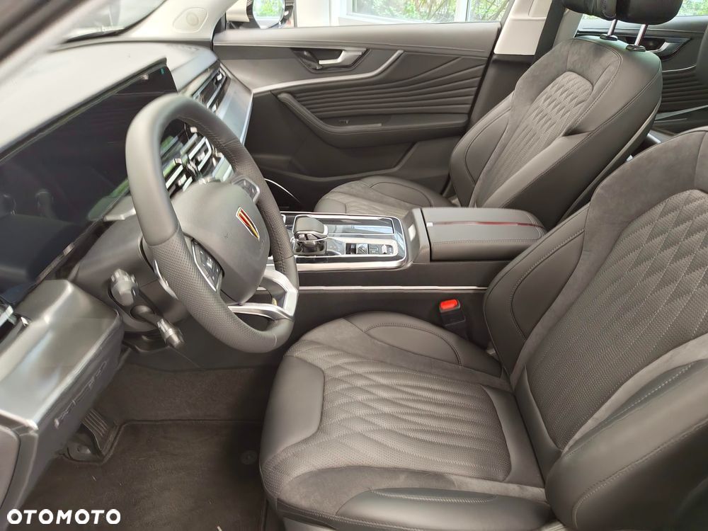 Hongqi HS5 2.0T Executive AWD - 12