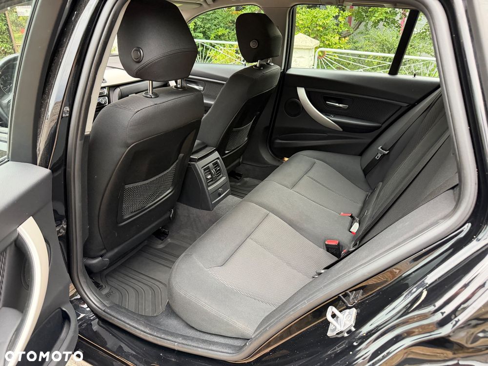 BMW Seria 3 318d Business Edition - 10
