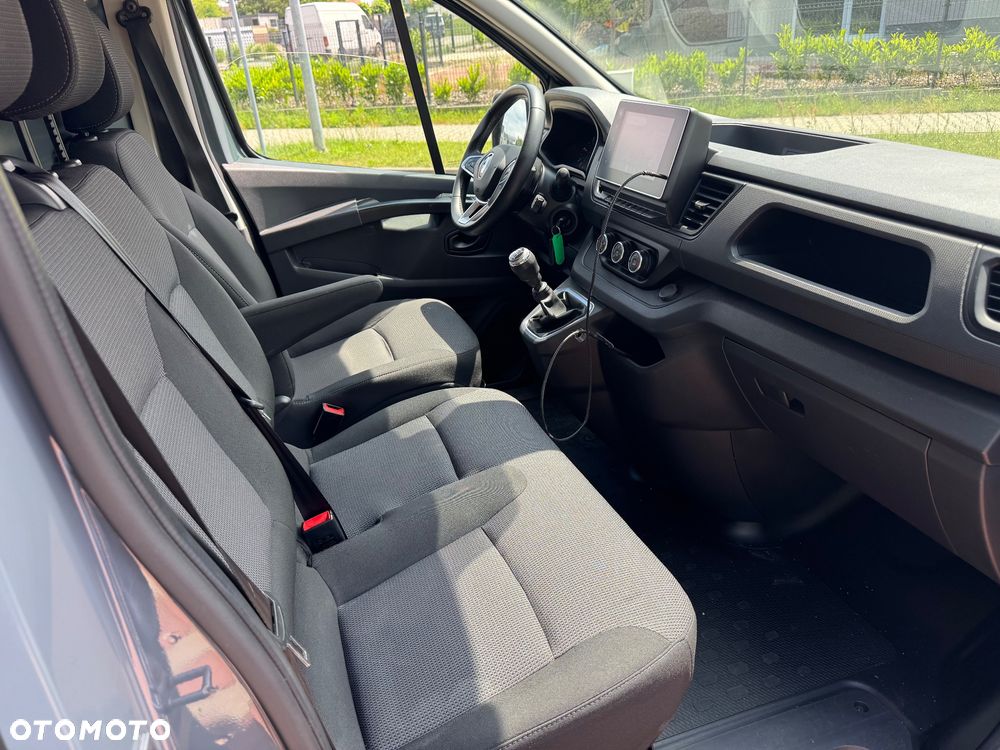 Renault Trafic - 8