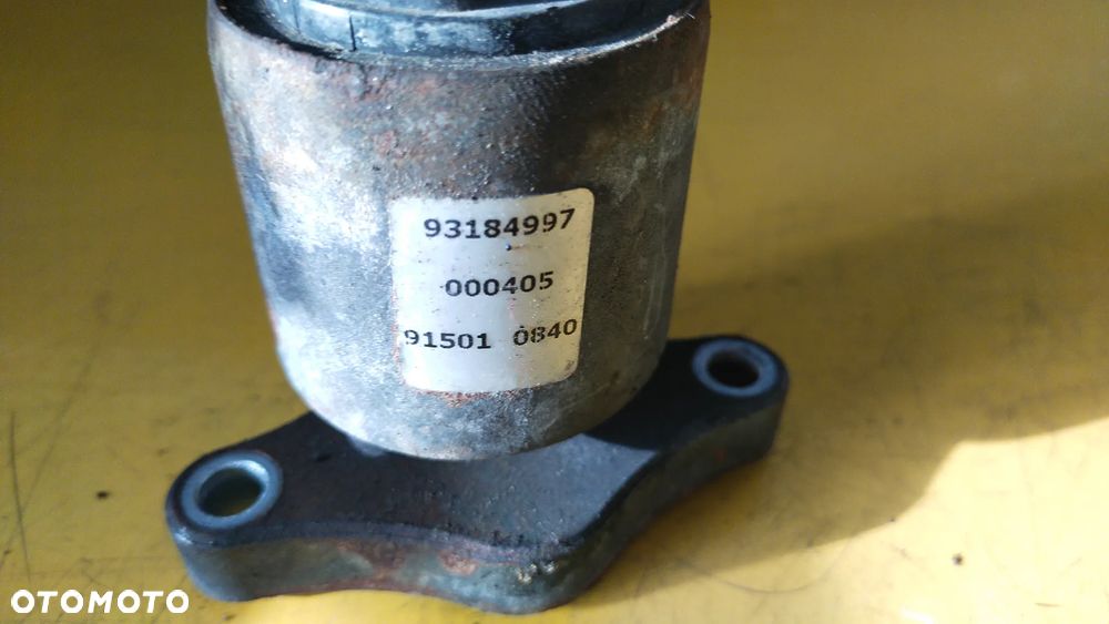 Zawór EGR 93184997 Opel Zafira A - 2