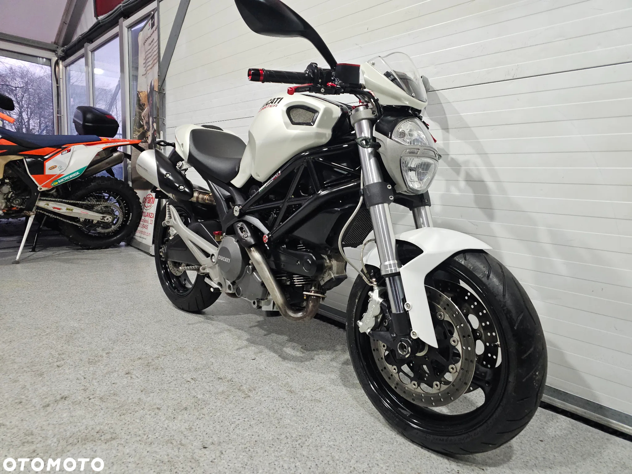 Ducati Monster - 5