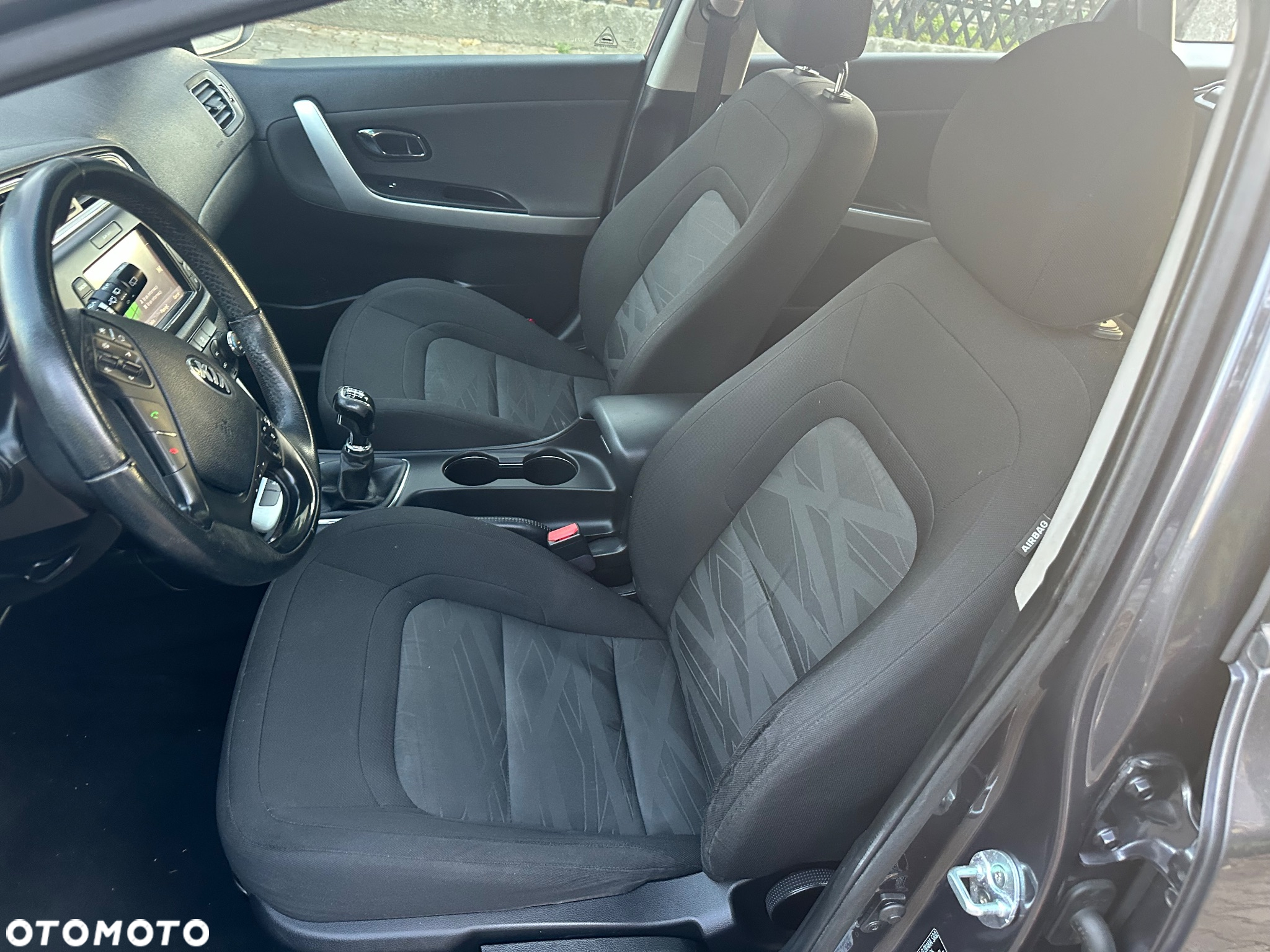 Kia Ceed 1.6 CRDi 136 ISG SW Spirit - 22
