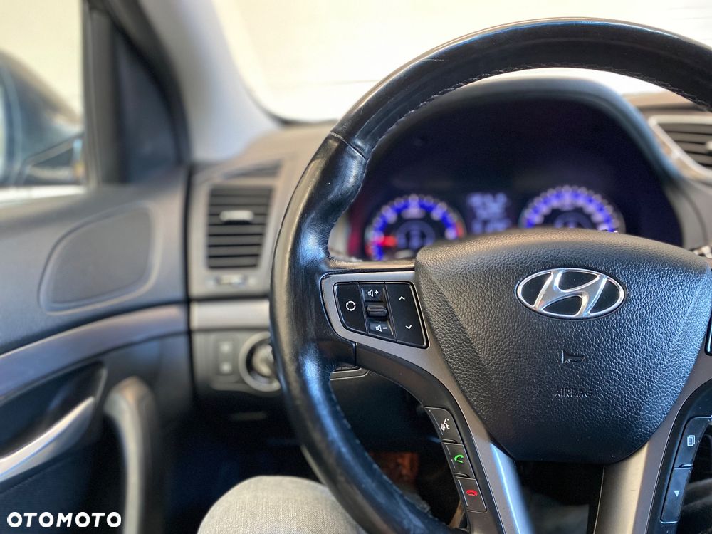 Hyundai i40 Kombi blue 1.7 CRDi DCT Trend - 25