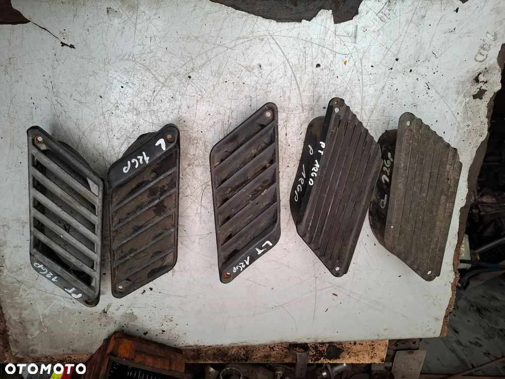 FIAT 126P Maluch wlot powietrza - 1