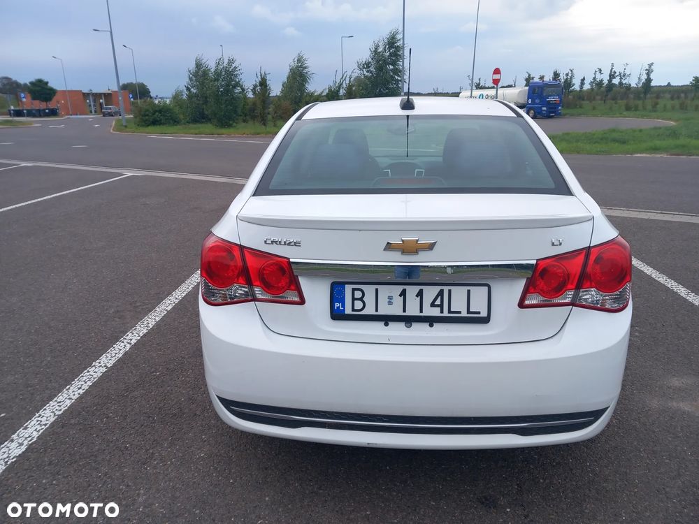 Chevrolet Cruze - 6