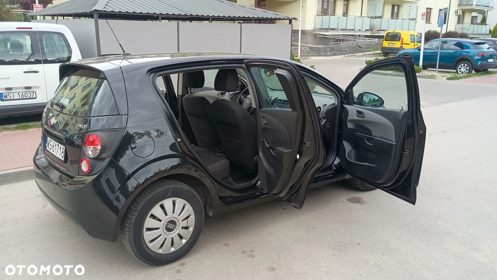 Chevrolet Aveo 1.4 16V LT - 10