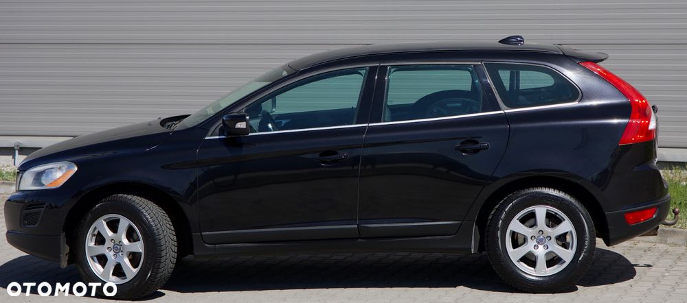 Volvo XC 60 D4 Momentum - 12