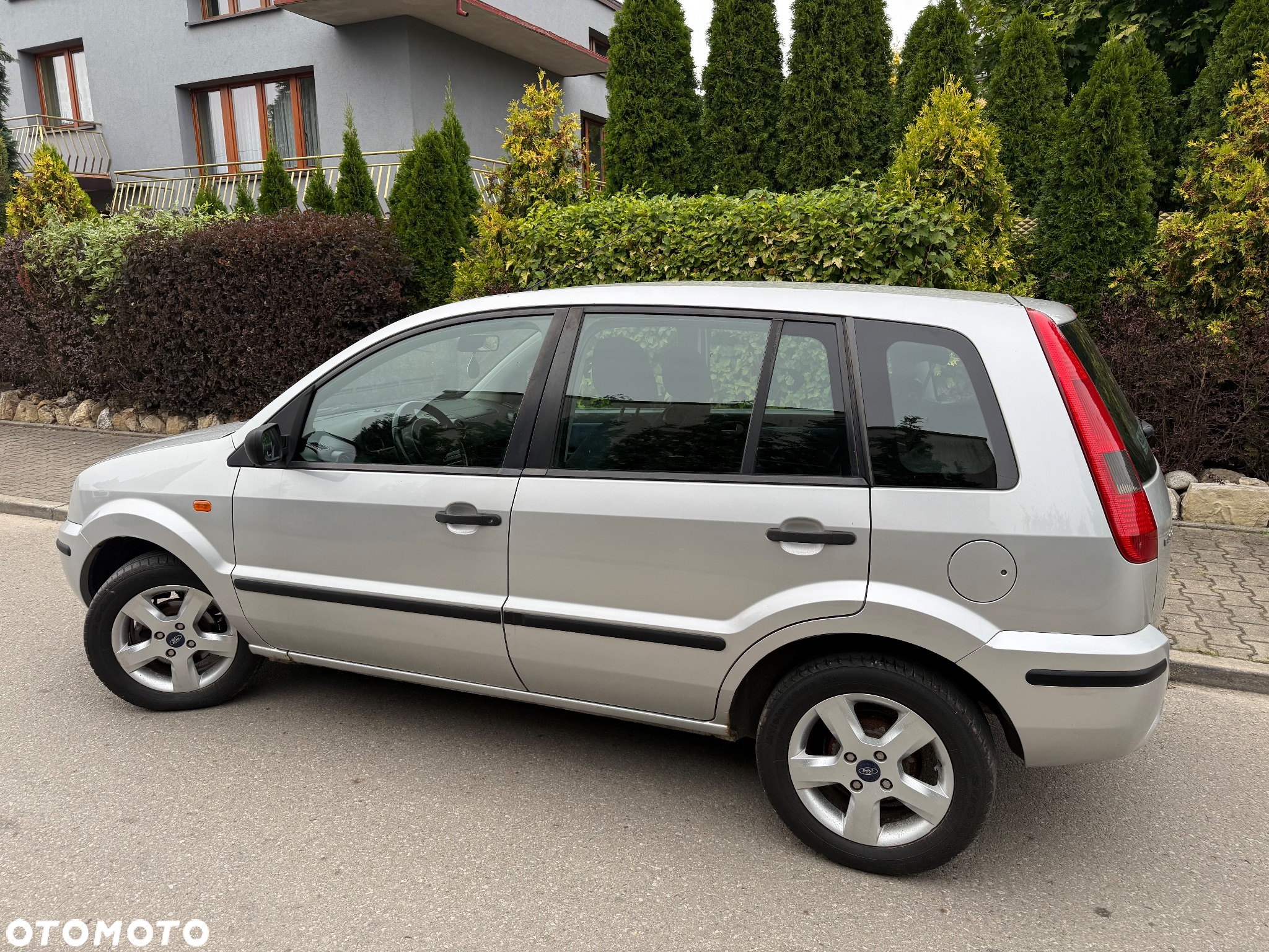 Ford Fusion 1.4 Ambiente - 8