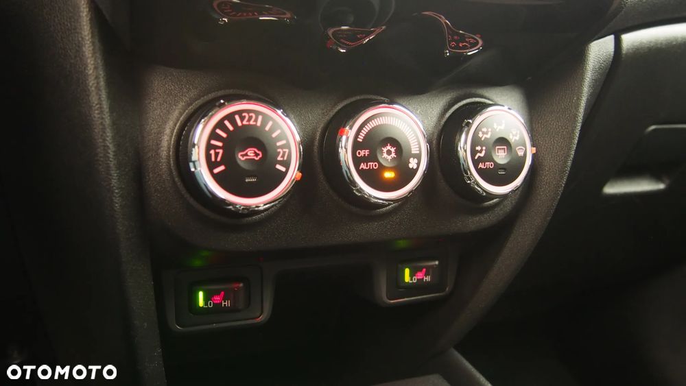 Mitsubishi ASX - 12