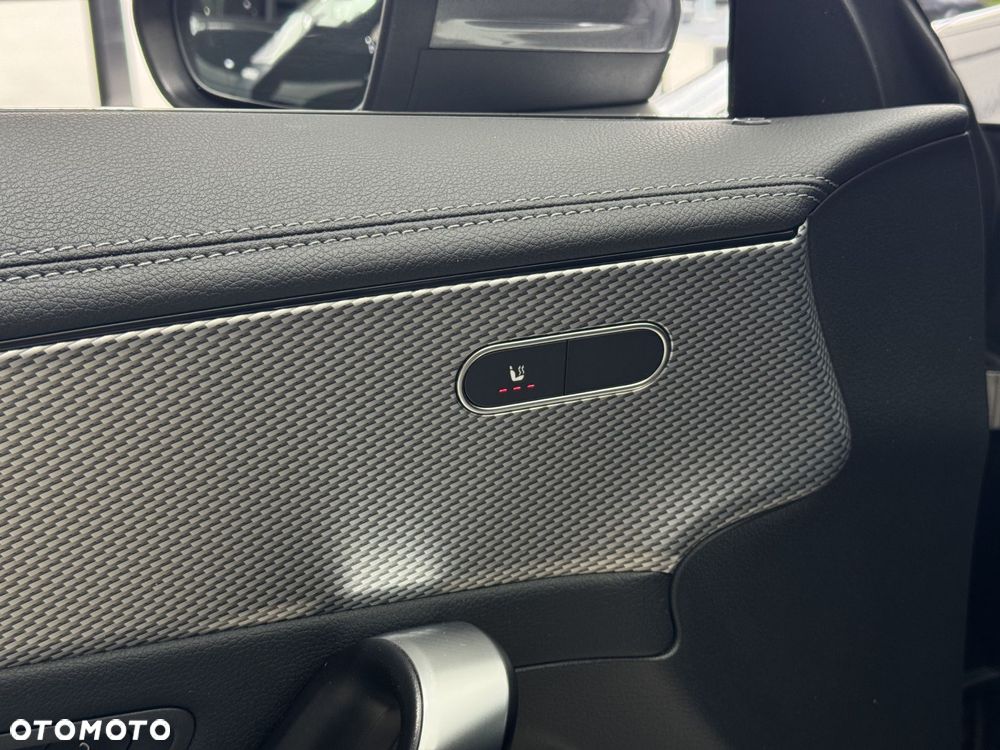 Mercedes-Benz CLA - 23