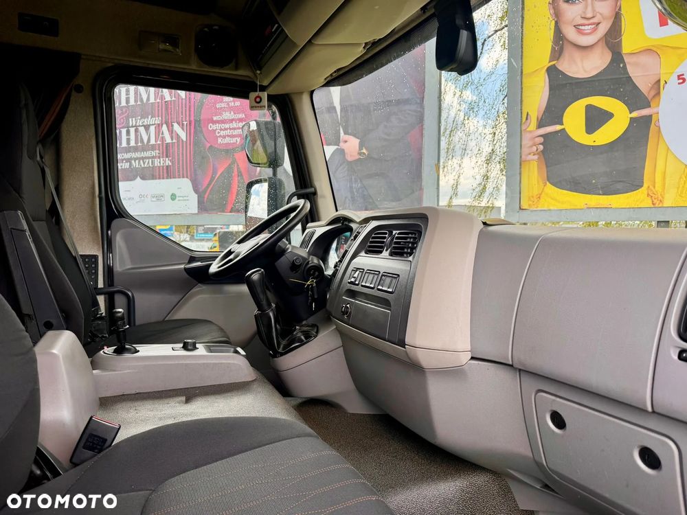 DAF LF 260 , WINDA ,18 EP, SALON PL ,Firanka obustronna + klamry, Bezwypadkowy  , Spanie z tyłu x2 , Dach otwierany , Drzwi - 9
