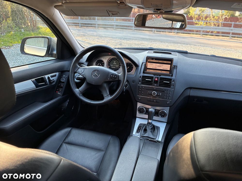 Mercedes-Benz Klasa C 350 Avantgarde - 19